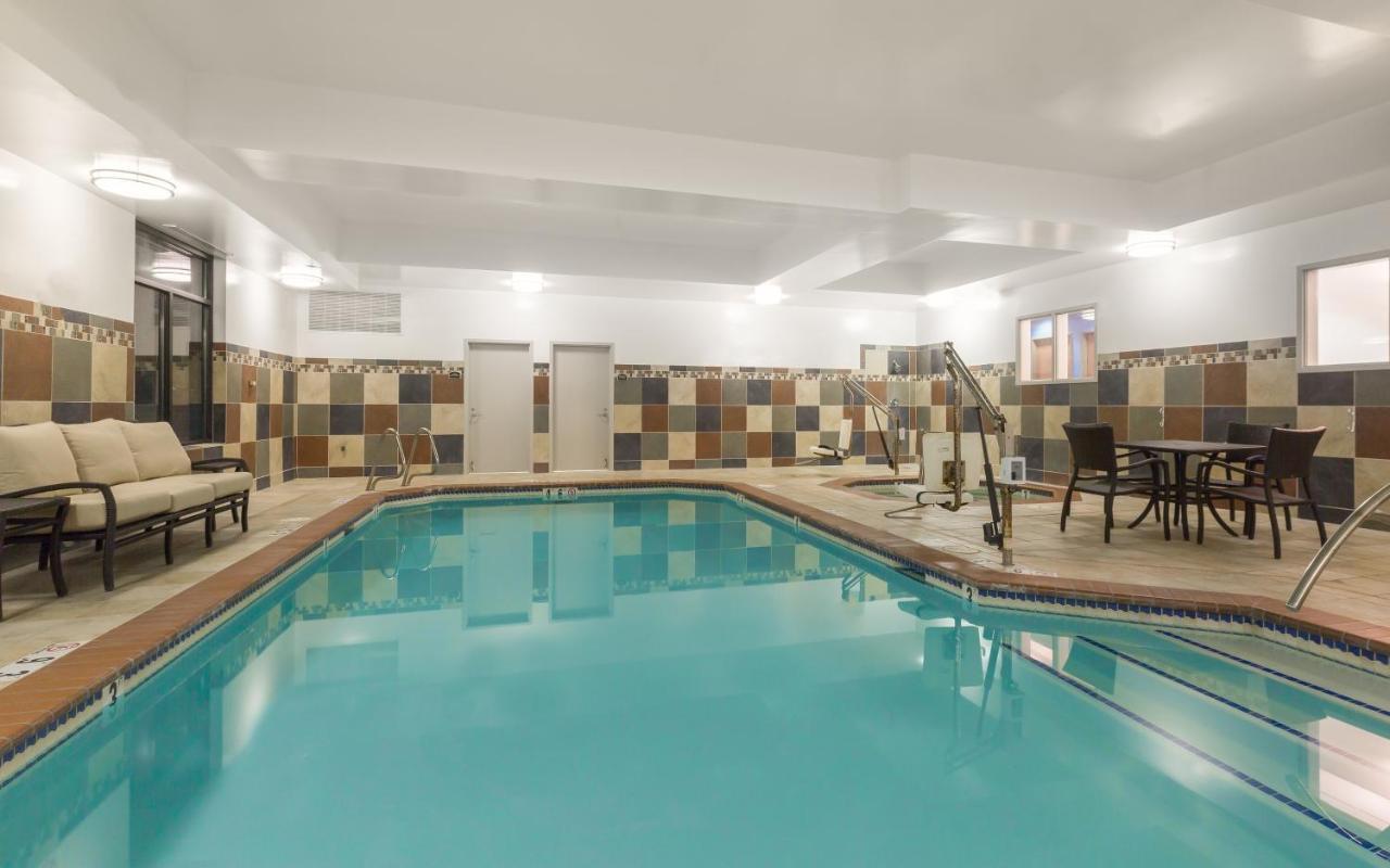 Holiday Inn Express Hotel & Suites Eugene Downtown - University By Ihg Dış mekan fotoğraf
